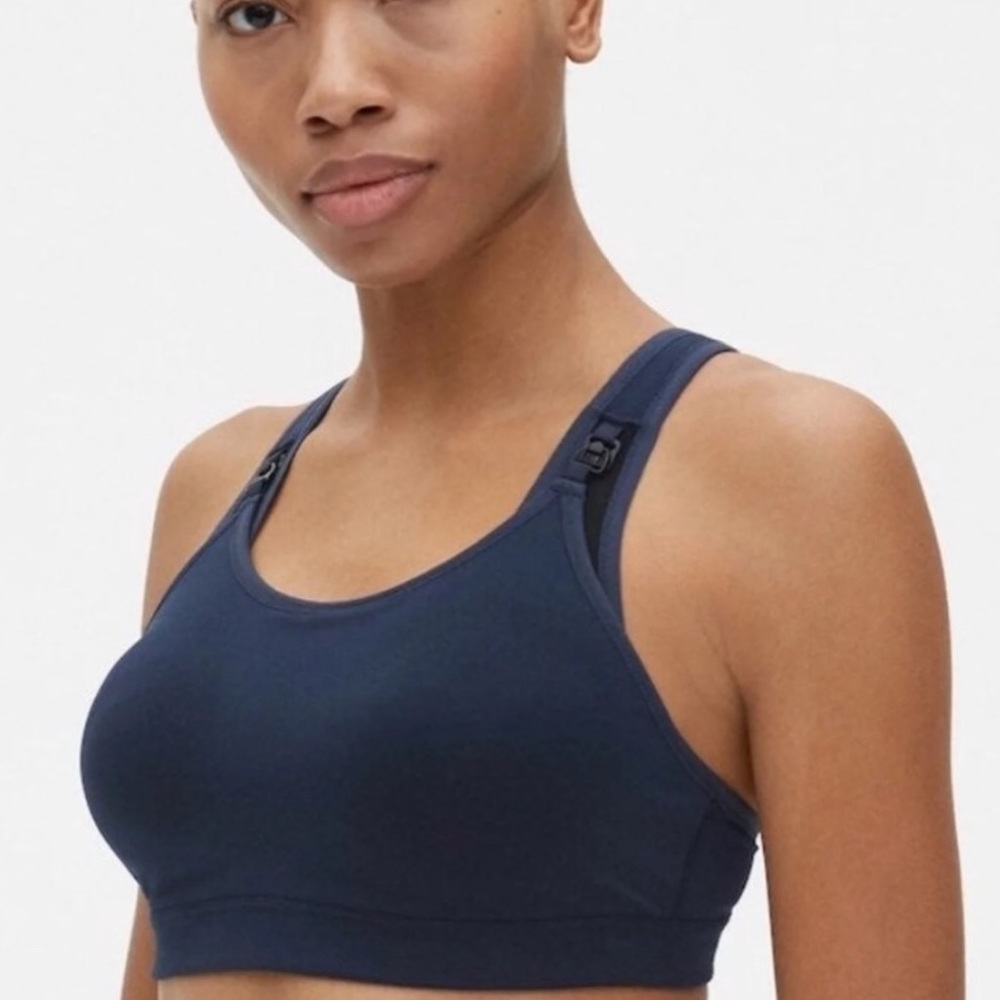 New GapFit Maternity Nursing Sports Bra